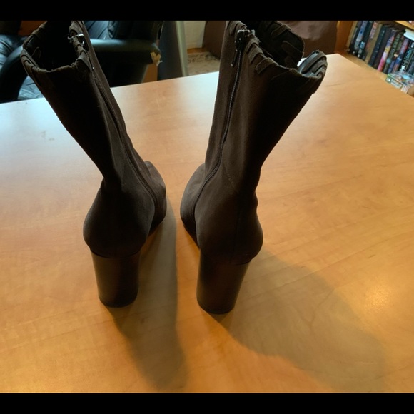 Women’s brown suede boots (n/s) size 8 - Picture 3 of 6